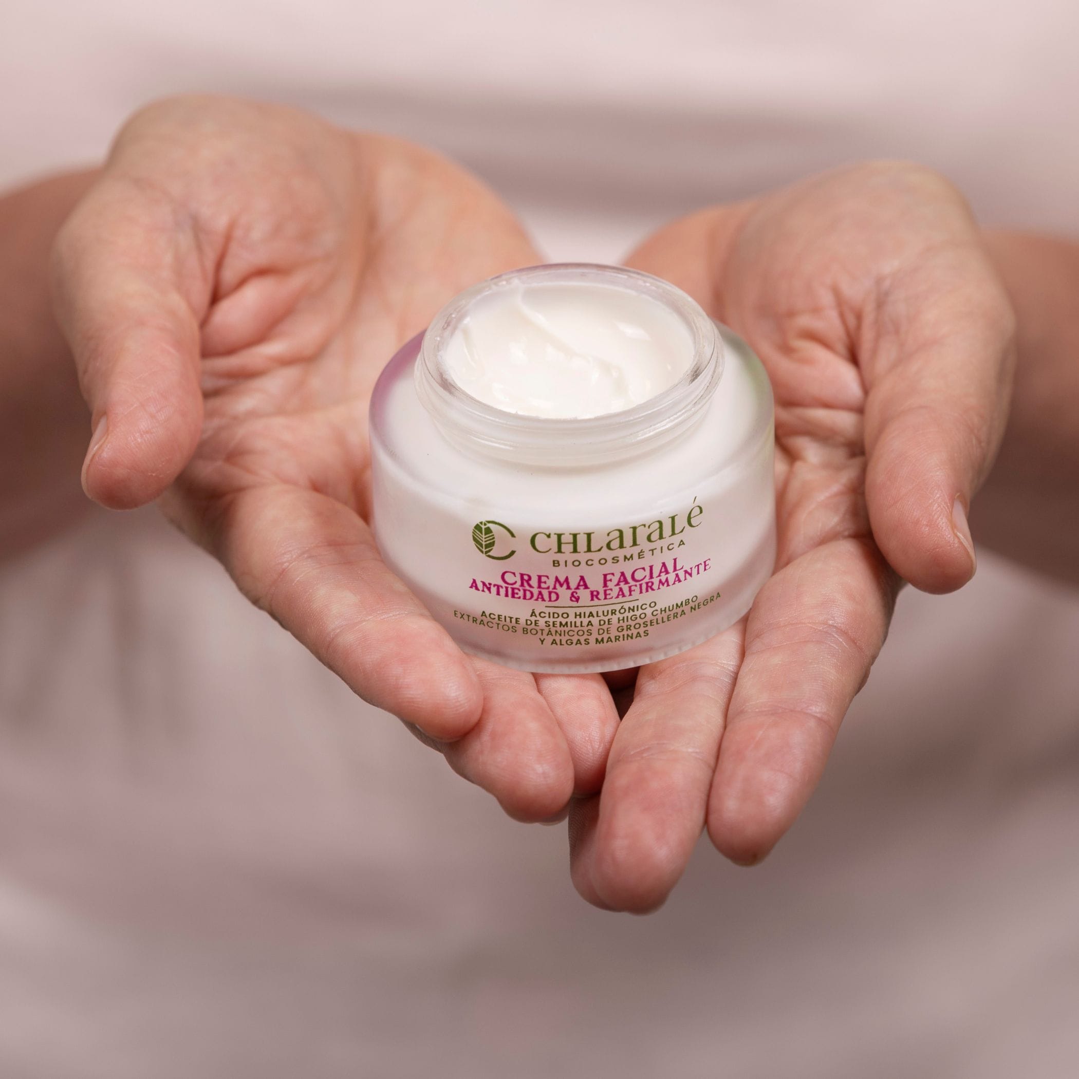 Crema facial antiaging de Chlarale